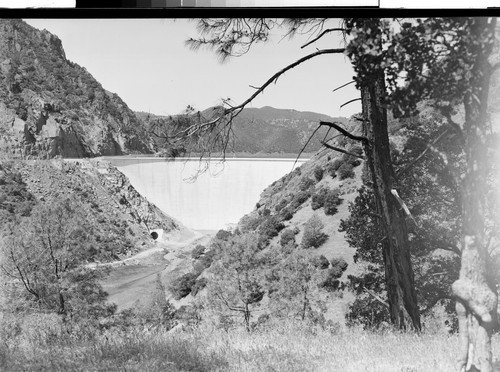 Monticello Dam, Calif
