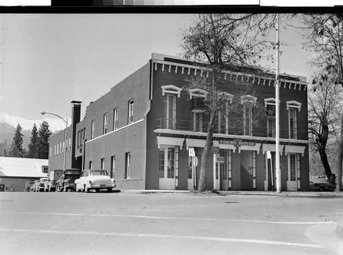 Court House at Weaverville, Calif