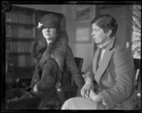Helen Wilkinson comforts Dorothy Mackaye during murder trial, Los Angeles, 1927