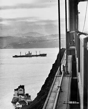 "1st ship out at end of strike." Vessel not identified [neg. dated 1949, but strike was over early December 1948]