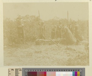 Brewing beer, Kikuyu, Kenya, ca.1901