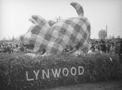 Lynwood float after the 1938 Rose Parade