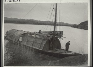 Boat for travelling on the East River