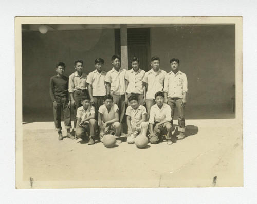 Nisei men's basketball team
