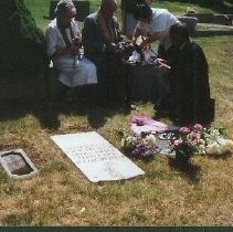 Tule Lake Linkville Cemetery Project 1989: Religious FiguresNear the Gravemarker