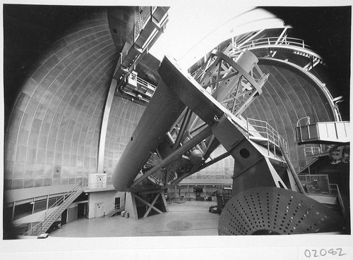 200-inch telescope, tube pointing to the North Pole, Palomar Observatory
