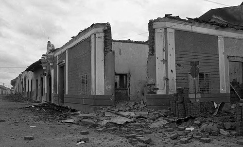 Destroyed building, Leon, 1979