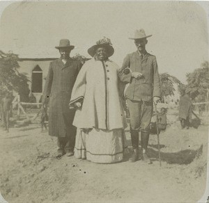 The Mokwae Matauka, the Prince Ishu Kwandu, her husband and a missionary