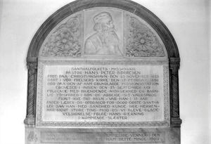 Memorial plaque for H. P. Borresen in the Vor Frelsers Kirke, Copenhagen from 1905. Photo taken