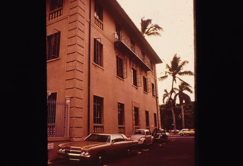 YWCA Honolulu, Metropolitan Headquarters, exterior, side facade