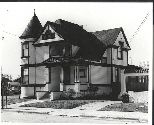246 Capitol , Salinas, CA, LH#115© 1979 Billy Emery