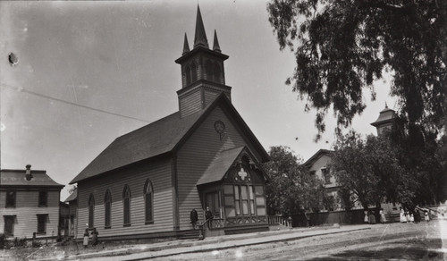Photograph of First Baptist Church in Santa Ana