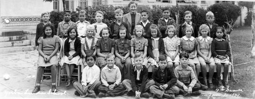 4th grade, Yorba Linda Grammar School, Jan. 1940