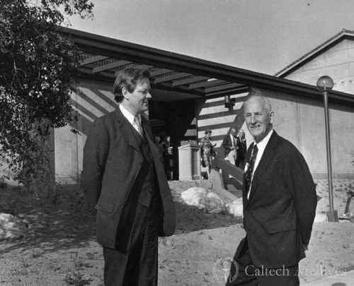 David Alexander, president of Pomona College, and George Beadle
