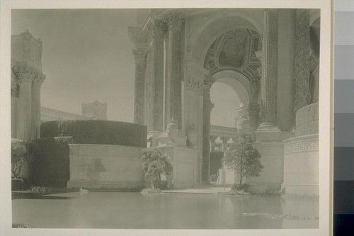 H170. [Rotunda, Palace of Fine Arts (Bernard R. Maybeck, architect).]