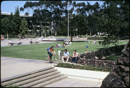 Revelle Plaza