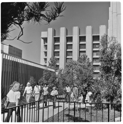 Applied Physics and Mathematics Building