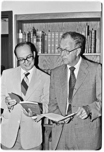 Friends of the UCSD Library publication event in the Mandeville Special Collections Library