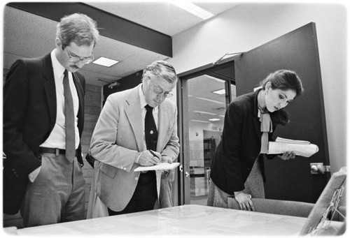 Frieda Urey donates the Harold Urey Papers to the Mandeville Special Collections Library