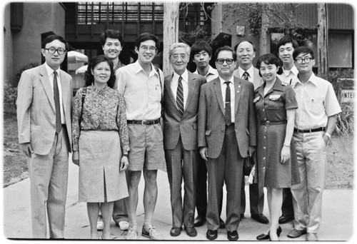 Chinese exchange students visit the International Center