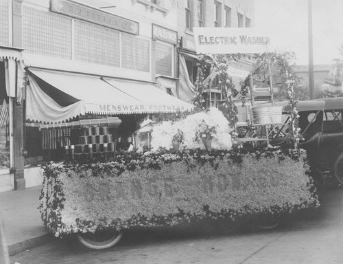 Orange Hardware Store parade float, Orange, California, ca. 1915