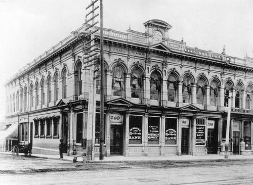 Farmers and Merchants Bank, view 6