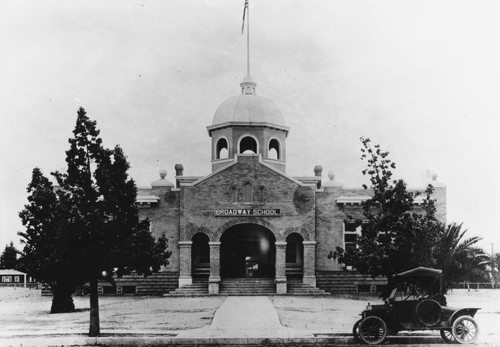 Broadway School, Anaheim [graphic]