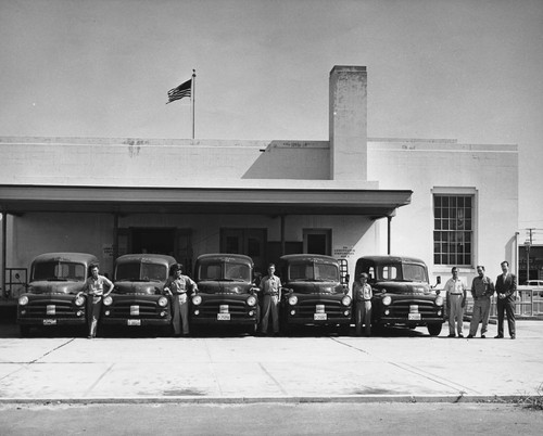 Anaheim Post Office, Employees and Vehicles. [graphic]