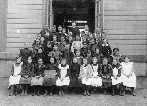 Central School, Fifth Grade Class, Anaheim [graphic]