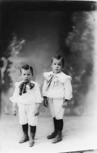 Unidentified Sons of W. Freeman, Portrait. [graphic]