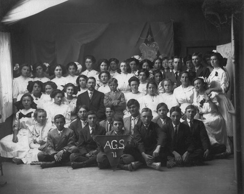 Anaheim Grammer School, Class Portrait. [graphic]