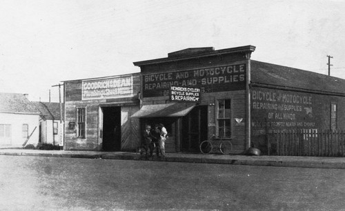 Henrich's Cyclery Shop, Anaheim [graphic]