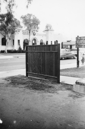 Gibbs Lumber Company, Redwood Fence, Anaheim. [graphic]