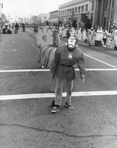 Halloween Festival, Kiddie Parade, Anaheim. [graphic]