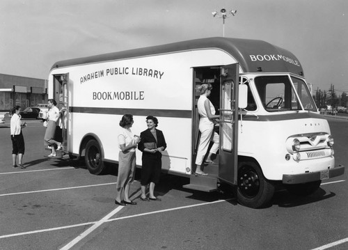 Anaheim Public Library, Bookmobile [graphic]
