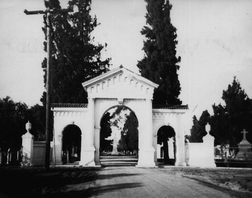 Anaheim Cemetery Entrance [graphic]