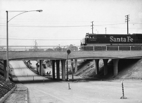 Santa Fe Train, Lincoln Avenue Overpass, Anaheim [graphic]