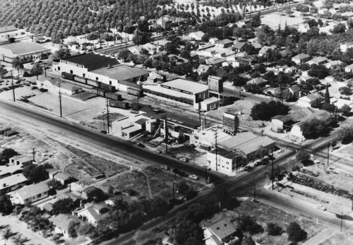 Union Pacific Railroad turntable, Anaheim [graphic]