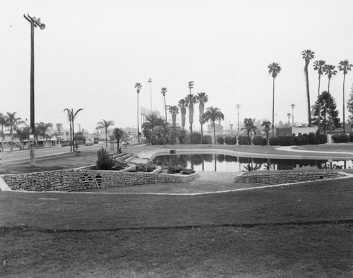 La Palma Park, Pond, Anaheim. [graphic]