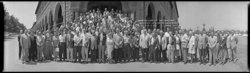 Group portrait of the attendees of a Chamber of Commerce Western Group Institute meeting at Stanford University