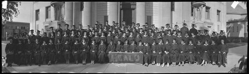 Class portrait for Heald College graduates