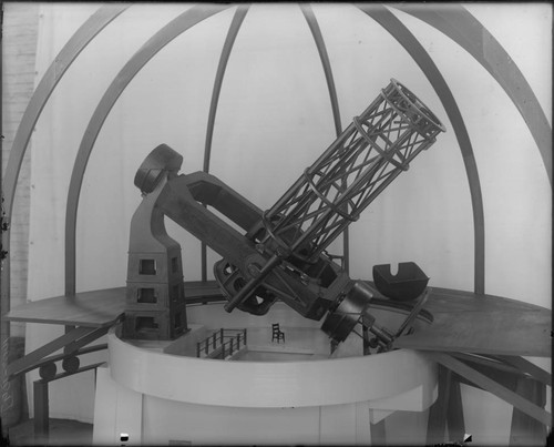 Model of the Hooker 100-inch telescope