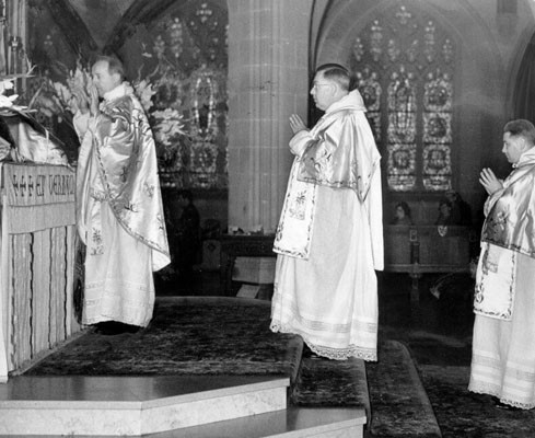 [Silver Jubilee for Rev. W.T. Lewis and Rev. A.S. Chamberlain at St. Dominic's Church]