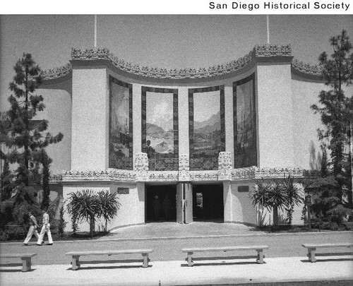 Entrance to the California State building at the 1935 Exposition