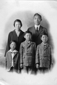 Sung Kwon Kim, Hae Won Kang and their 3 sons