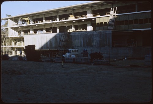 Bonner Hall under construction