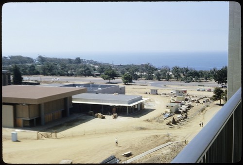 Revelle Commons