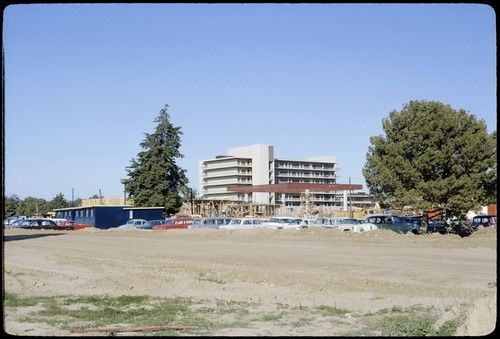 Revelle Commons under construction