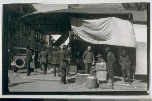 [Chinatown street scene.]