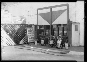 Full line at Eddie Miller's, Southern California, 1931
